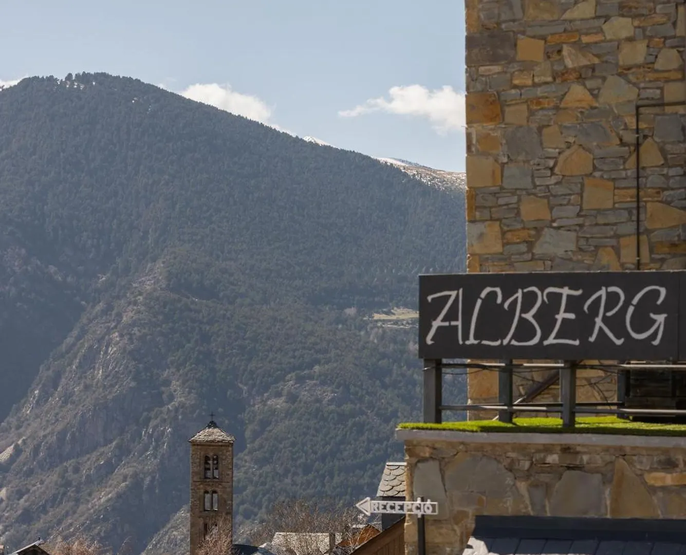 Alberg Taull 0*,